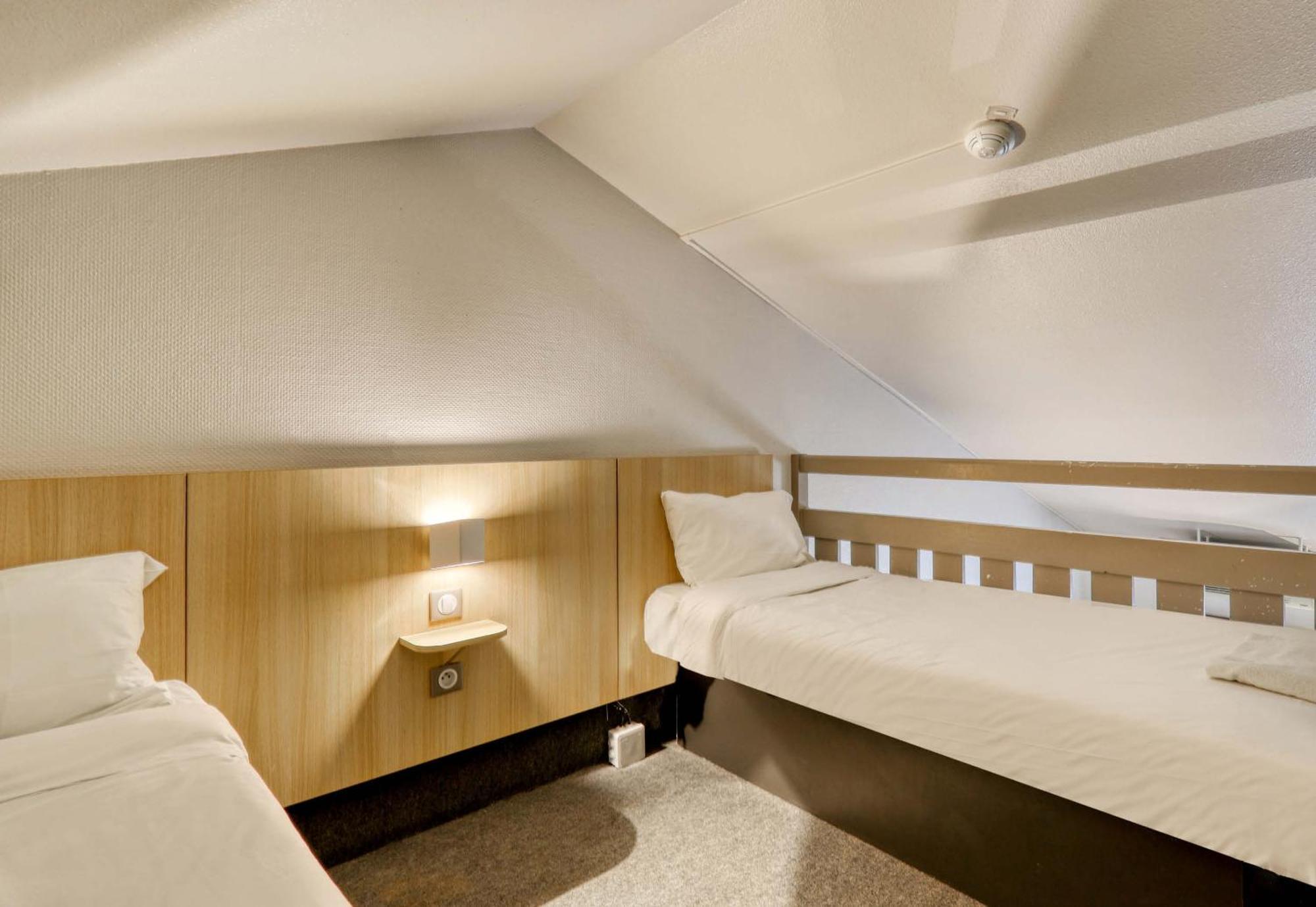 B&B Hotel Clermont-Ferrand Le Brezet Aeroport Eksteriør bilde