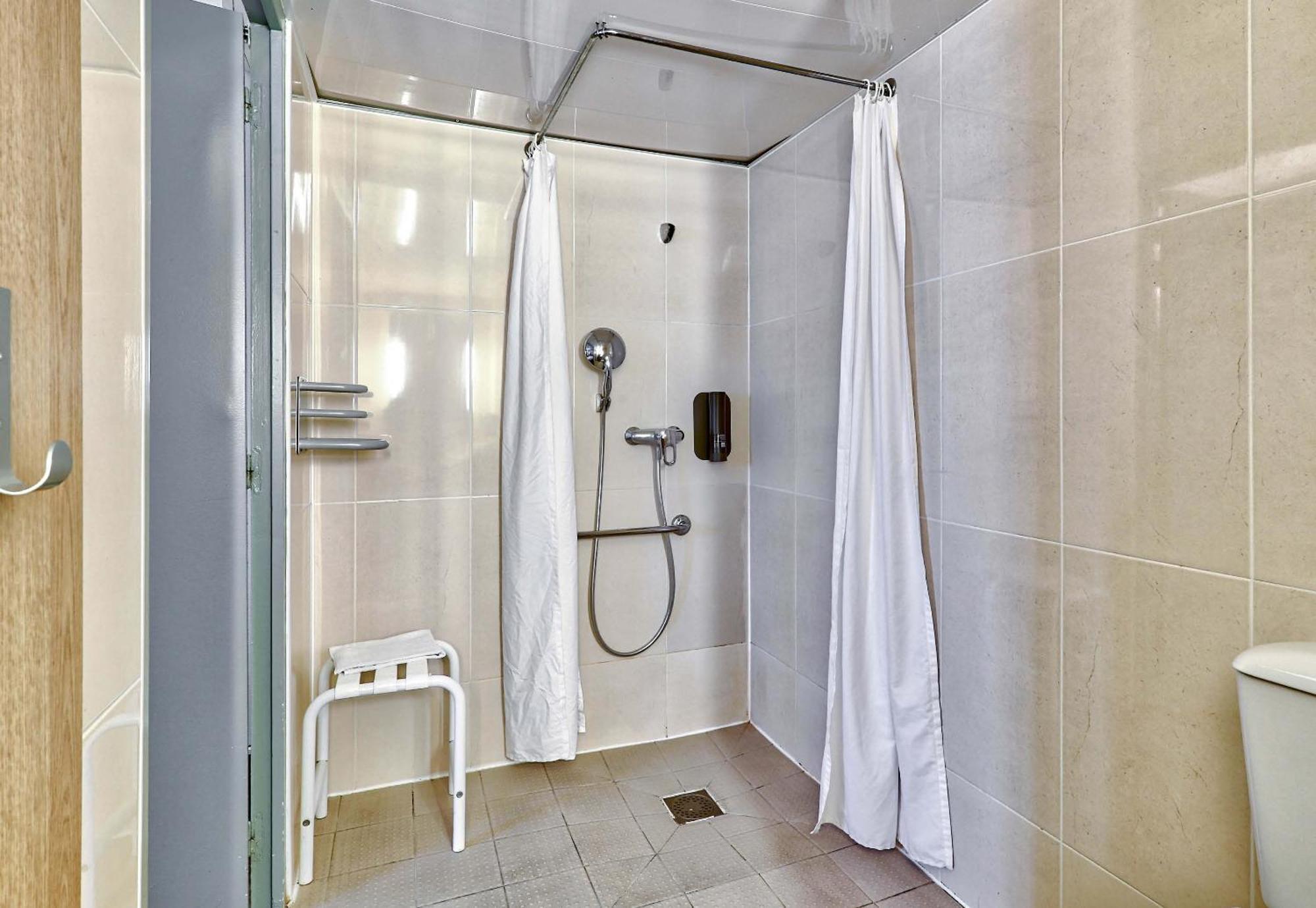 B&B Hotel Clermont-Ferrand Le Brezet Aeroport Eksteriør bilde