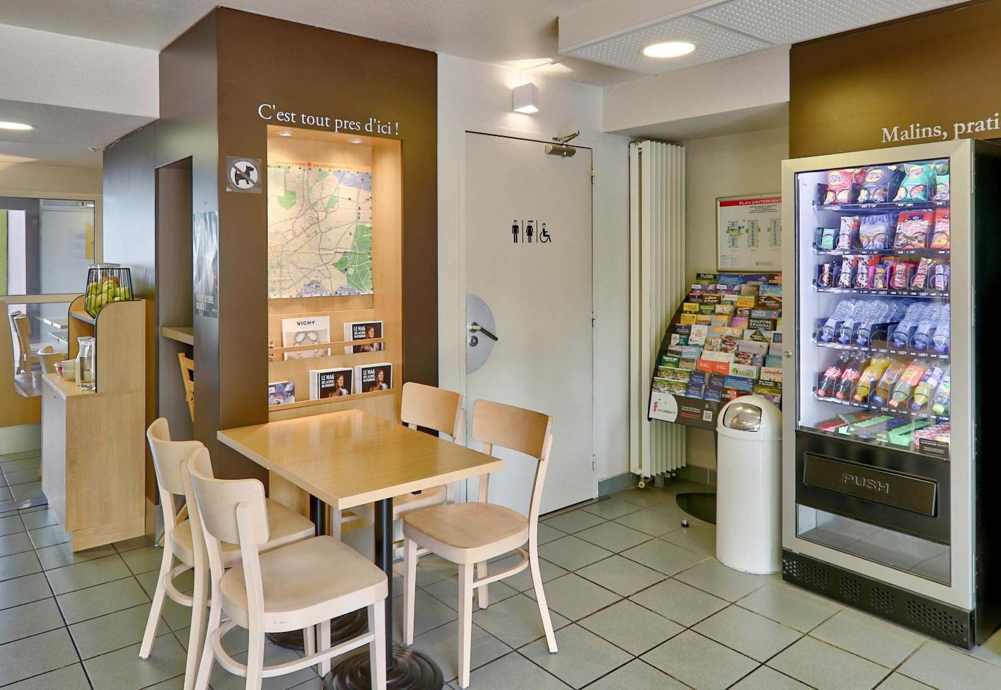 B&B Hotel Clermont-Ferrand Le Brezet Aeroport Eksteriør bilde