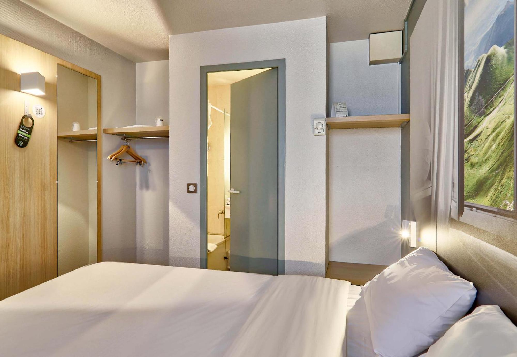 B&B Hotel Clermont-Ferrand Le Brezet Aeroport Eksteriør bilde