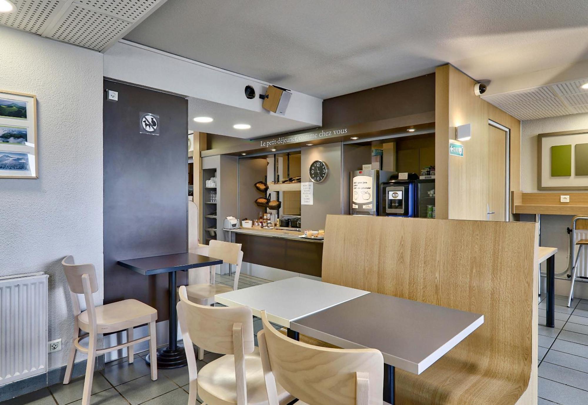 B&B Hotel Clermont-Ferrand Le Brezet Aeroport Eksteriør bilde