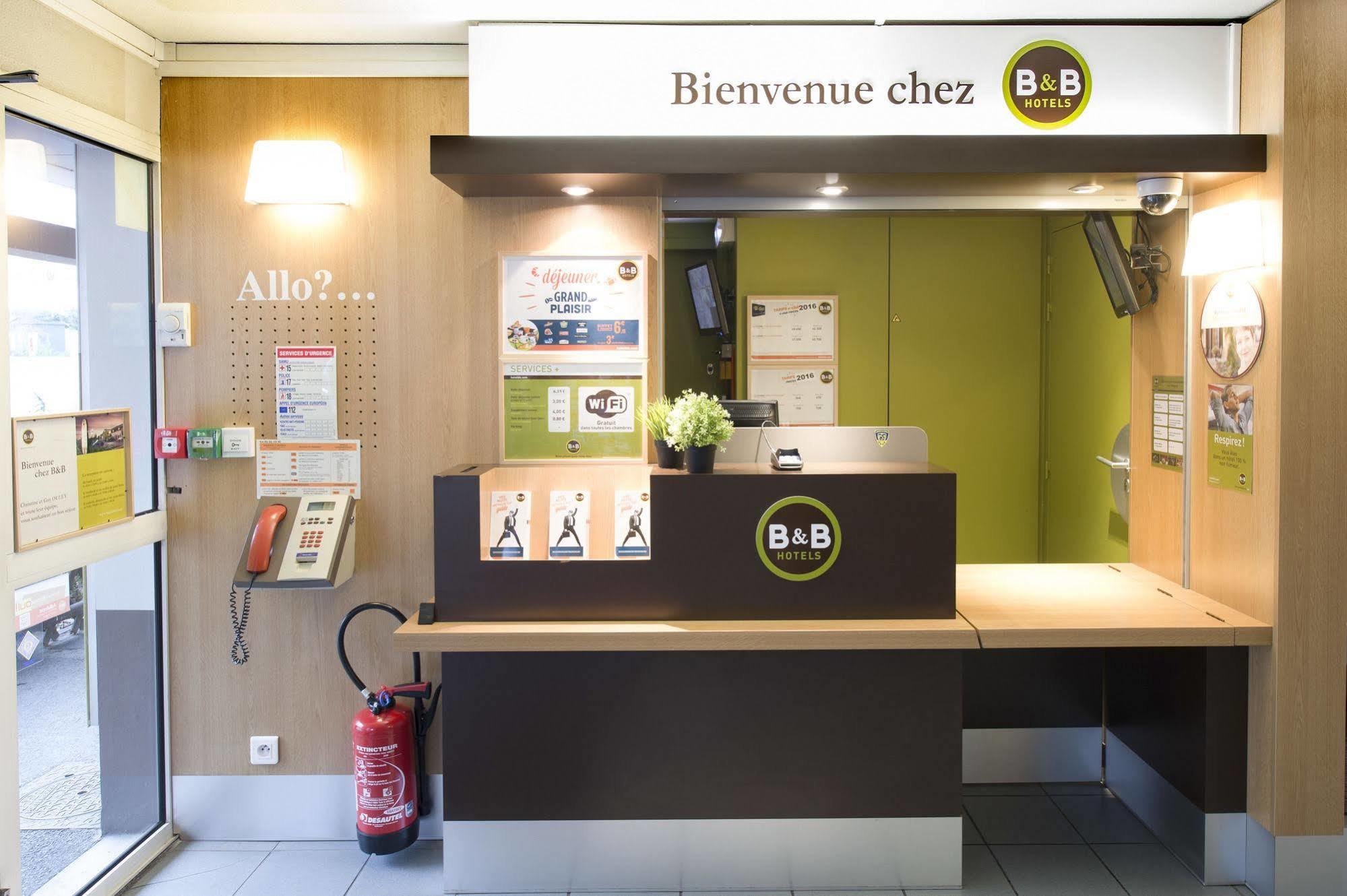 B&B Hotel Clermont-Ferrand Le Brezet Aeroport Eksteriør bilde